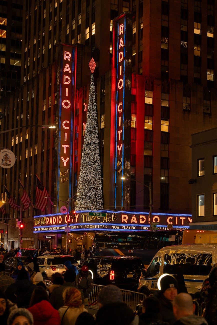 5 Best U.S. Cities to Visit for Christmas Magic
